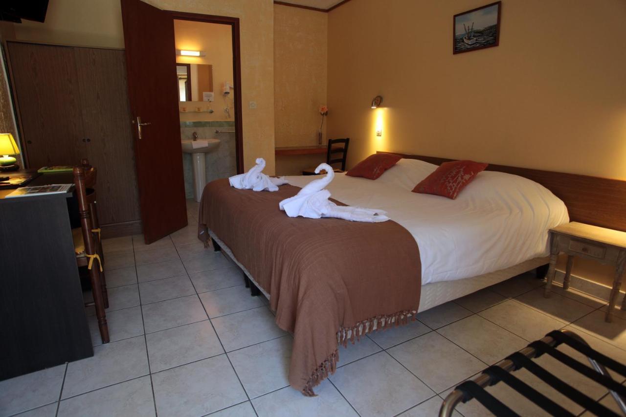 Logis Hotel Le Pressoir แซงต์ชิเนียง ภายนอก รูปภาพ